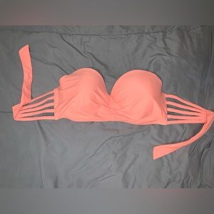 Strapless bikini top